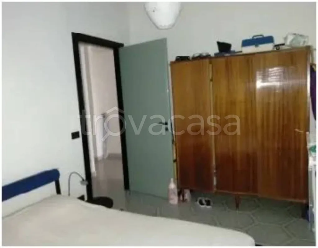 Chambres - Apartment with Balcony on Lungomare, Latina
