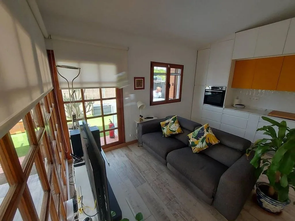 Elutuba - Bungalow with Pool on Tjaereborg Avenue
