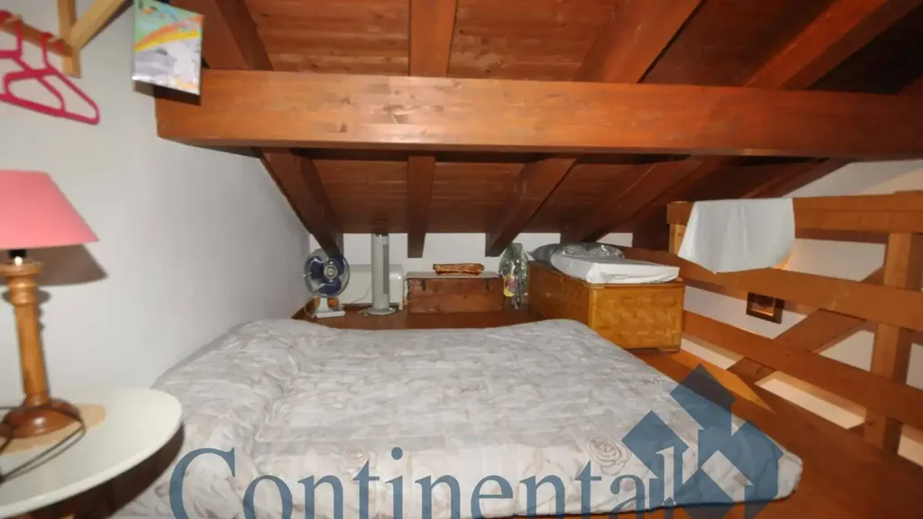 Pièces - Modern Apartment with Balcony in Lenna