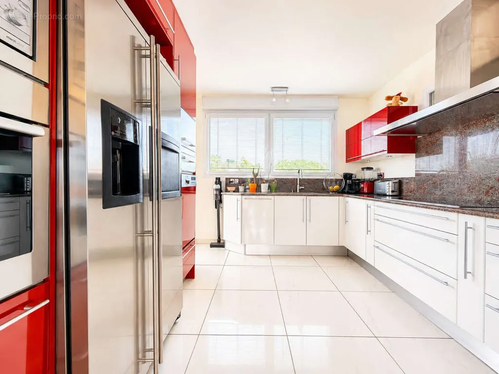 Cuisine - Villa sur les Toits avec Terrasse Panoramique à Clermont-Ferrand