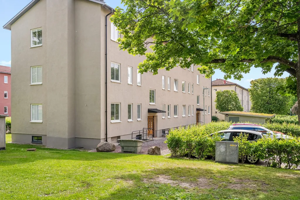 Esterno - Well-Maintained Two-Bedroom Flat in Tannefors