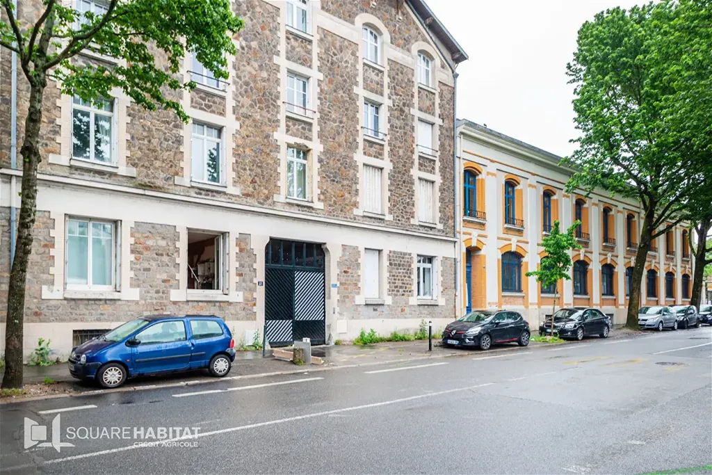 Bright Studio with Cave in Nantes