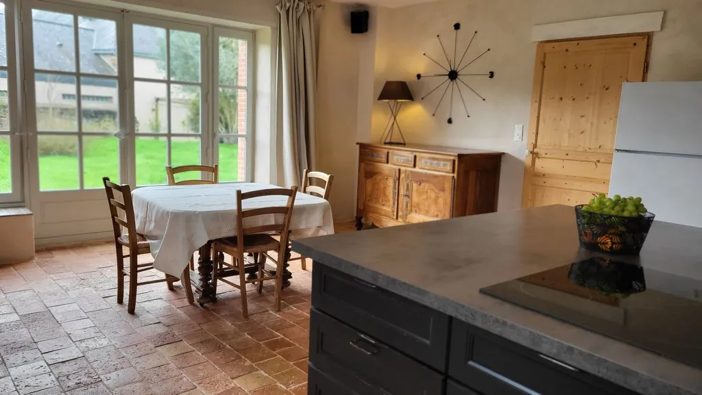 Cuisine - Maison de Maître avec Jardin à Issé, Pays de la Loire