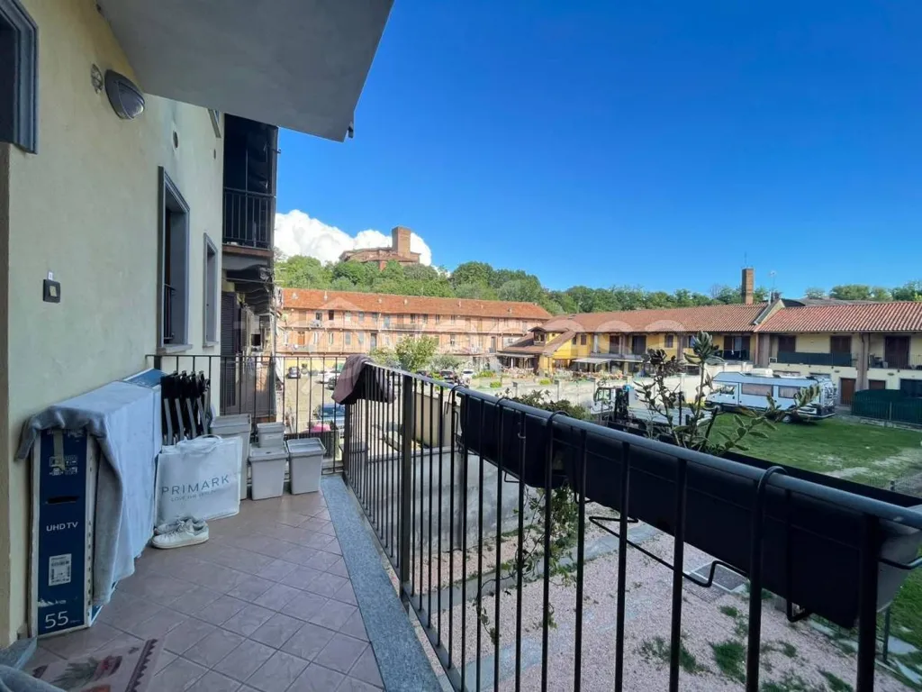 Balcon - Rearranged Apartment with Balcony in Collegno