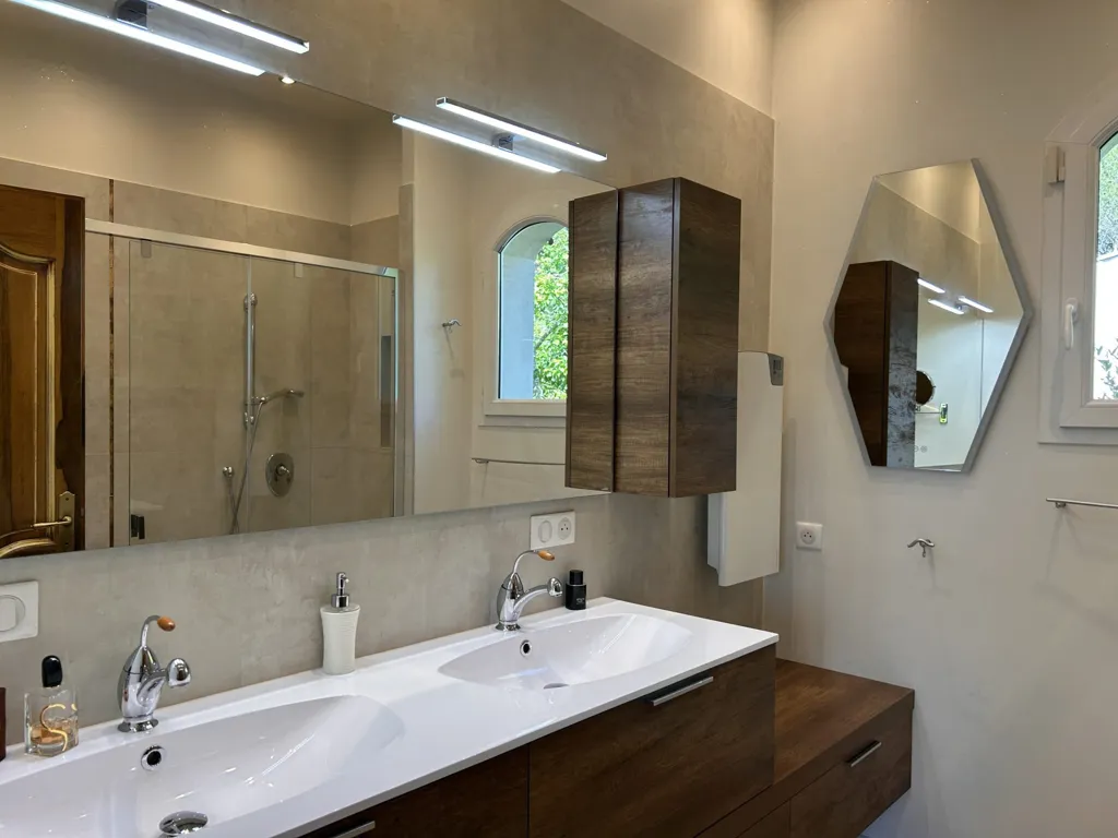 Bagni - Luxury Villa with Golf Access in Mallemort