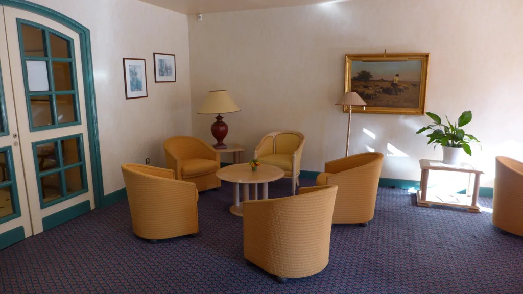 Séjour - Appartement 2 Pièces avec Balcon à Levallois-Perret