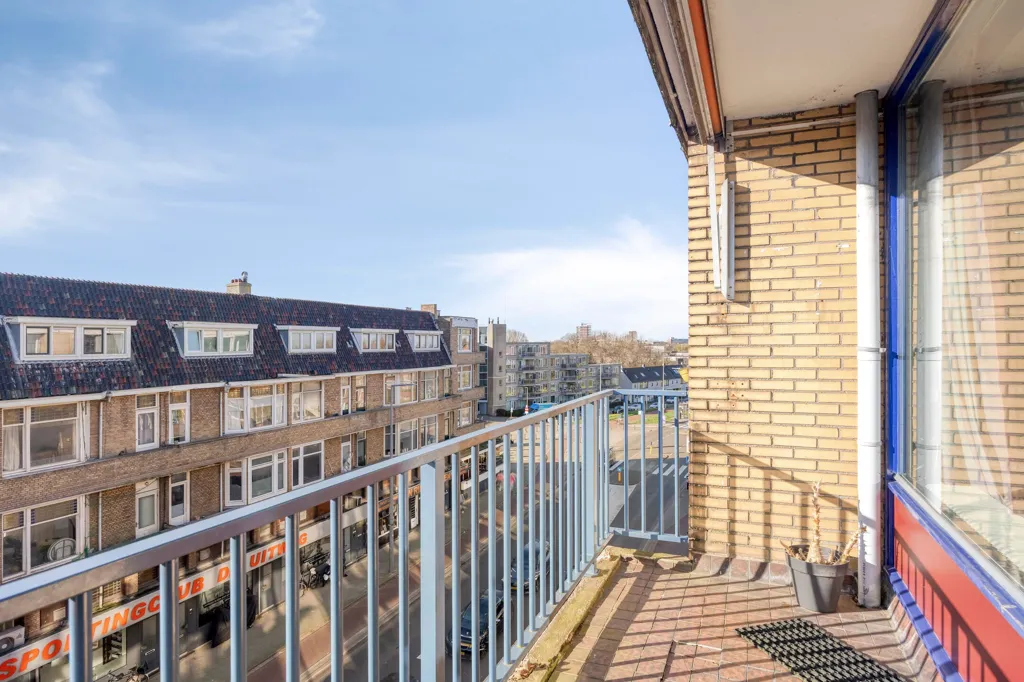 Rõdu - Galerij Flat with Lift in Rotterdam Centre