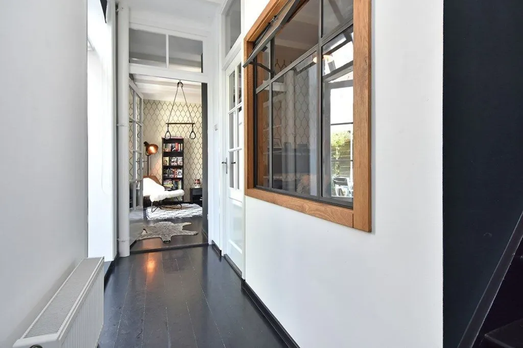 hallway_entrance
