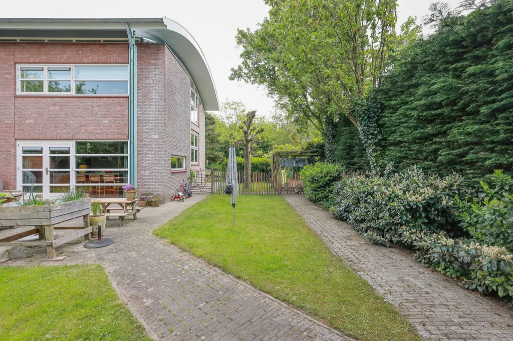 Jardin - Detached House with Garden in Purmerend