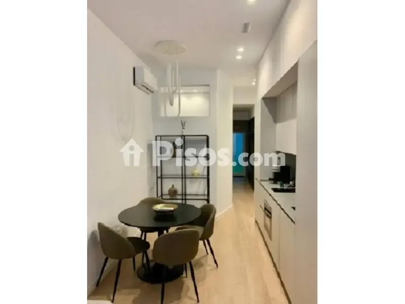 Salle à manger - Amueblé Flat with Balcony in Carrer Girona