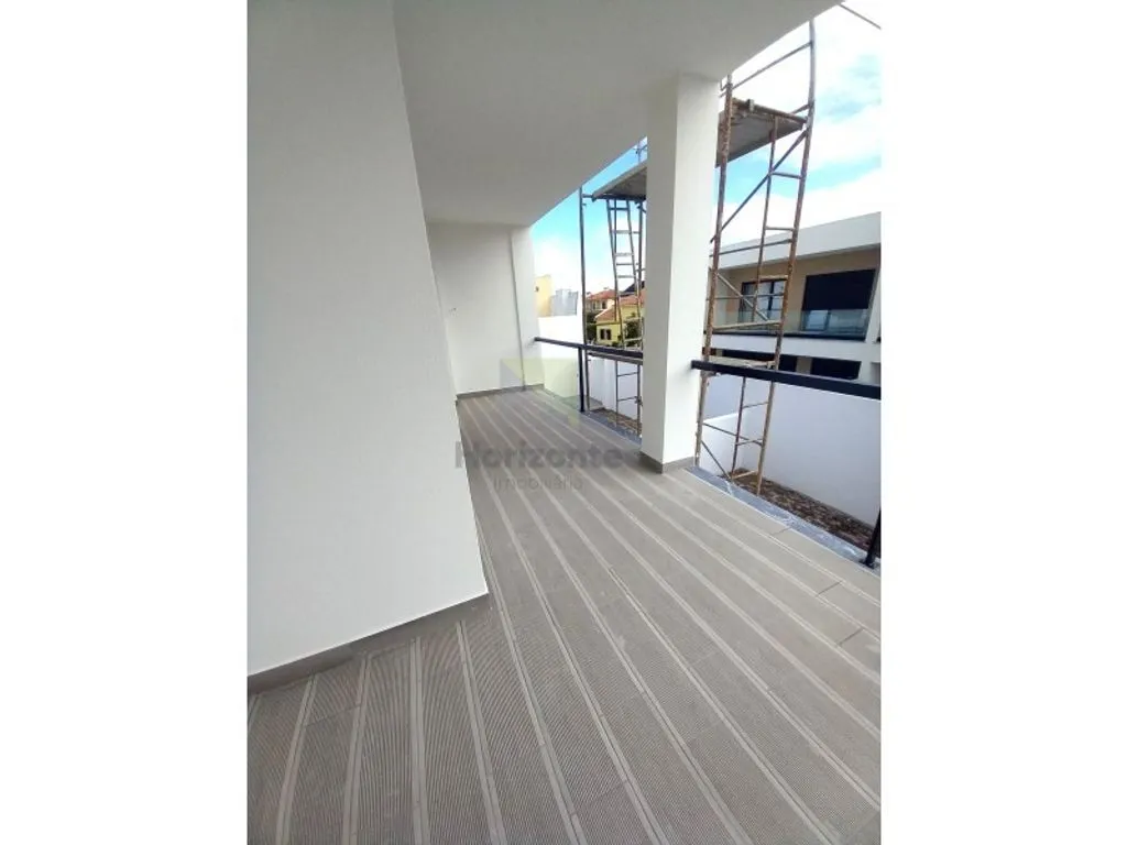 Balcon - Luxury Semidetached House in Seixal