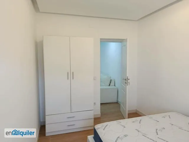 Bedrooms - Fully Furnished Flat with Ascensor in Latina