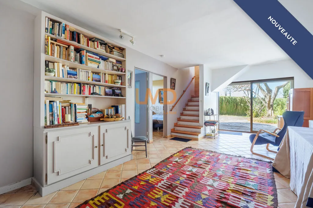 Séjour - Villa d'Architecte avec Toit Terrasse à Marseille
