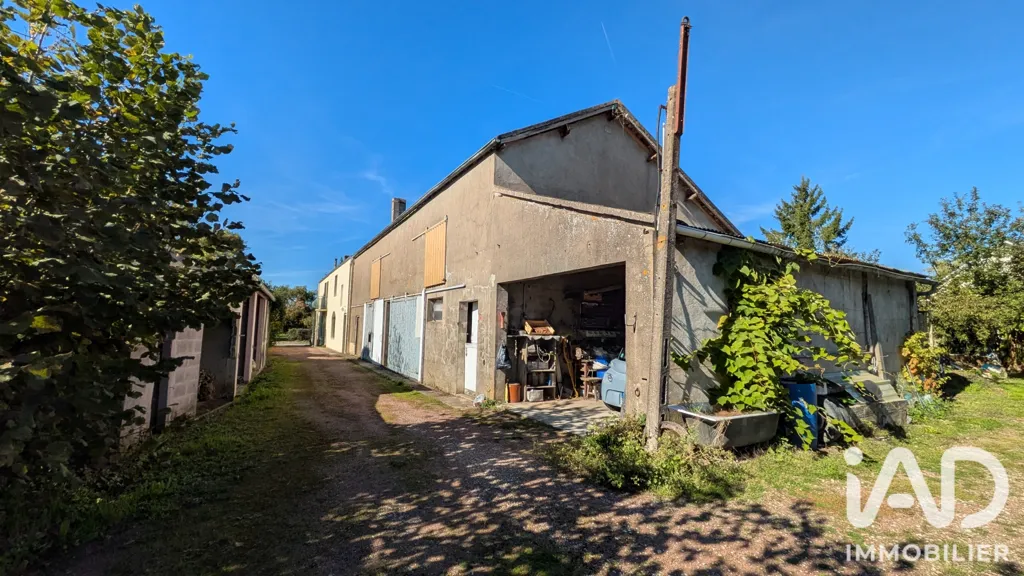 Giardino - Character House with Garden in Saint-Brisson-Sur-Loire