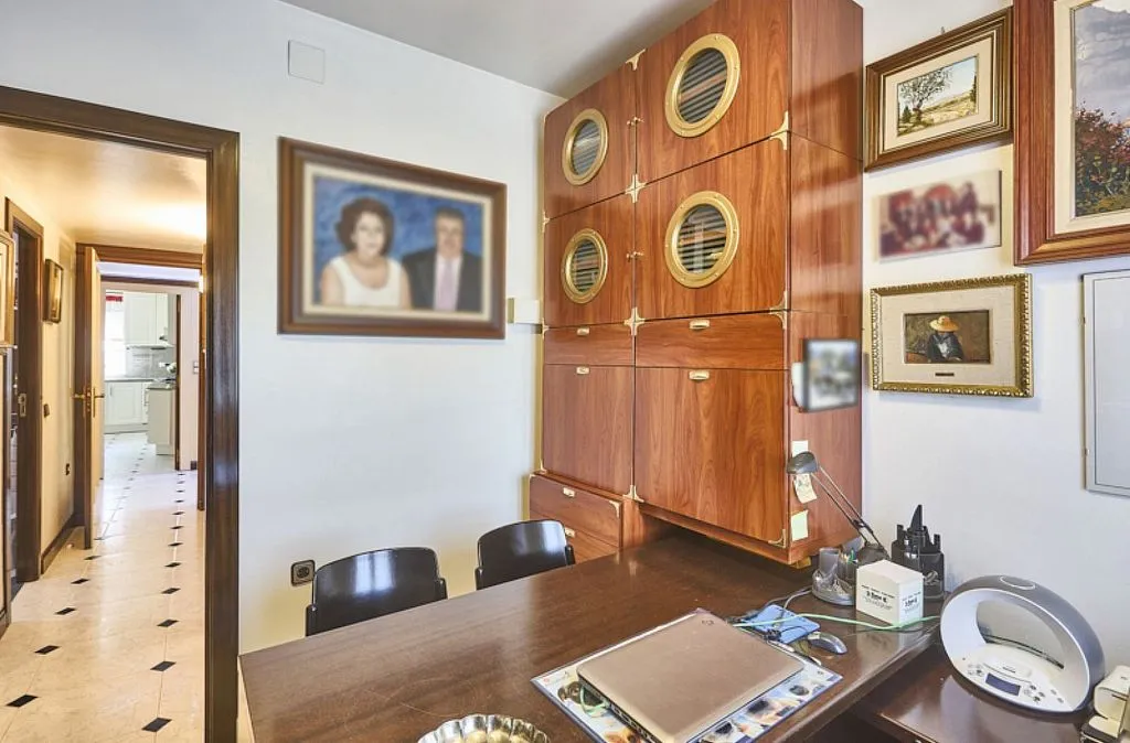 Bureau - Chalet with Terraces in Monistrol de Montserrat