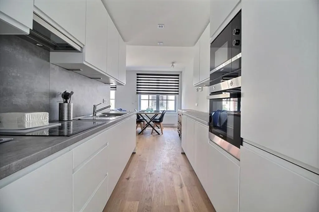 Cucina - Modern Studio with Private Cellar in Ixelles