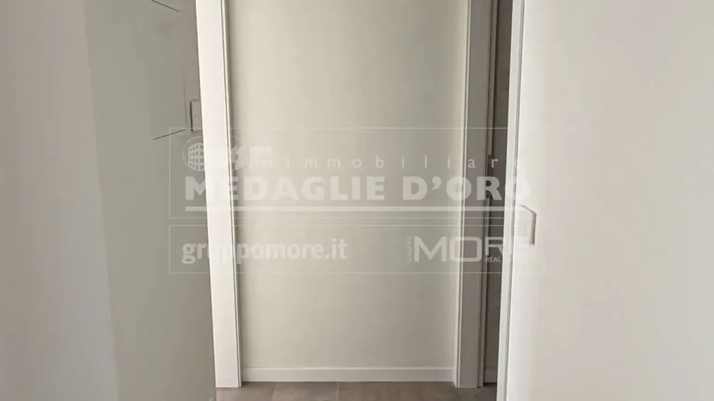 Esik - Luxury Flat with Balcony in Modena
