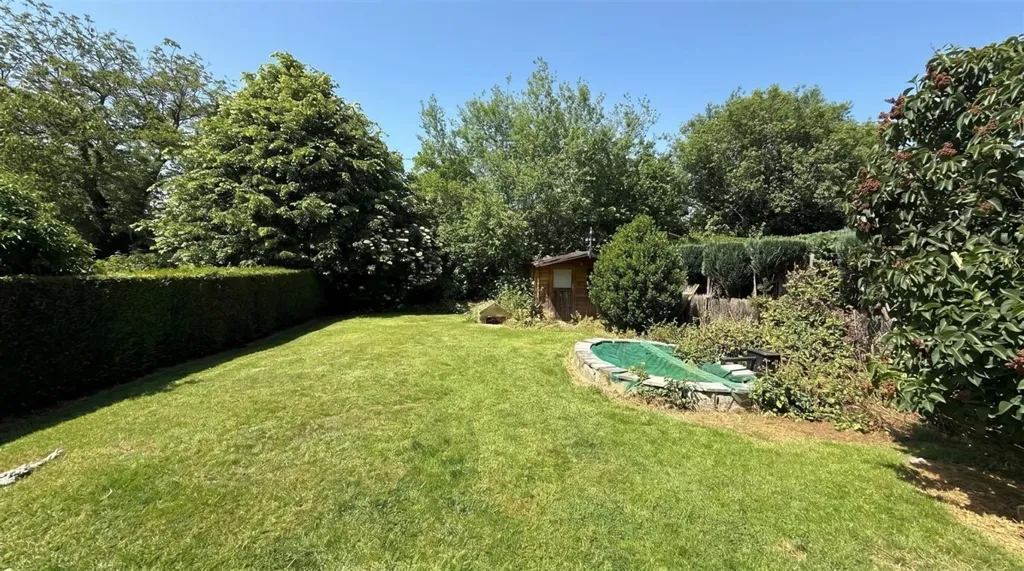 Garten - Villa with Garden and Terrace in Waterloo