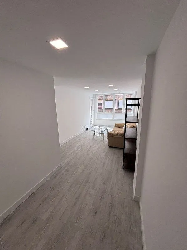 Soggiorno - Reformed Flat with Terrace in Castilla