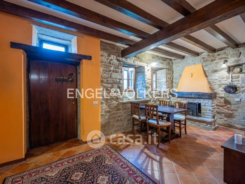 Salle à manger - Rustic 18th-Century Farmhouse in Valmozzola