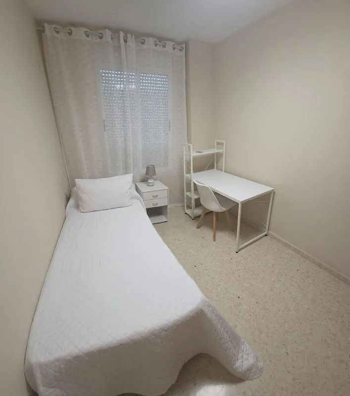 Bedrooms - Furnished Flat with Balcony in Beteró