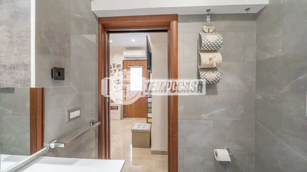 Bathrooms - Rustic Trilocale with Garden in Cerveteri