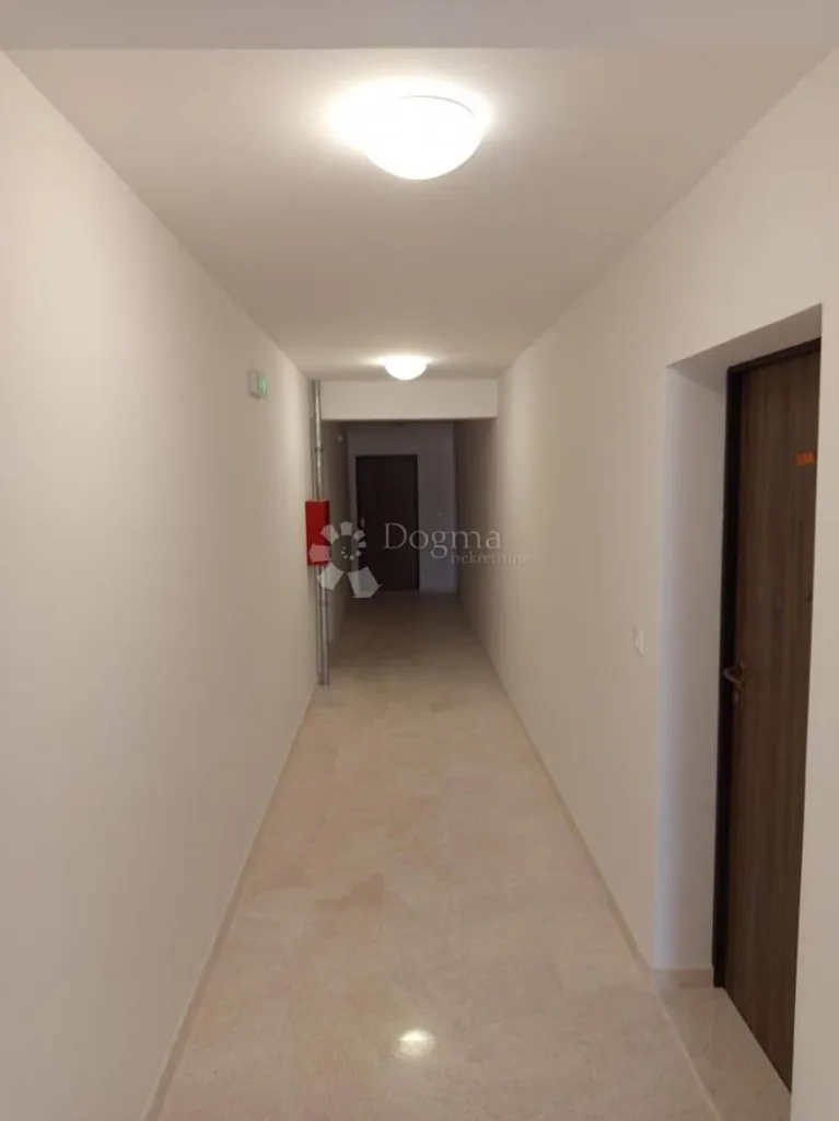 Ingresso - Apartment with Terrace in Monte Zaro, Pula