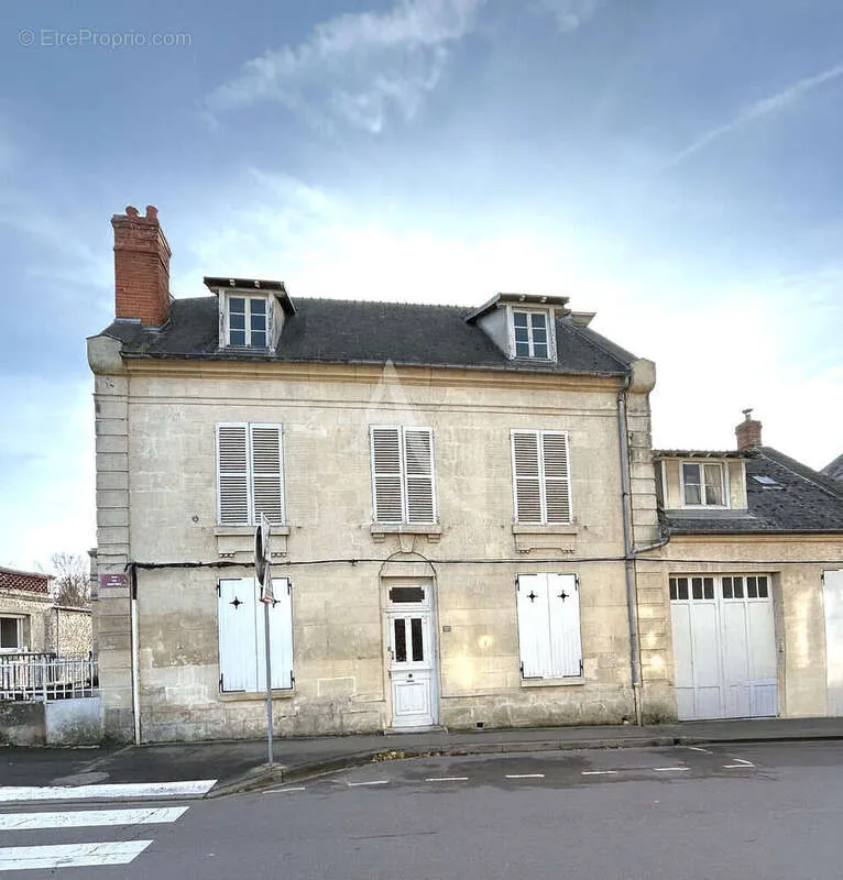 Esterno - Stone House with Garden near Soissons