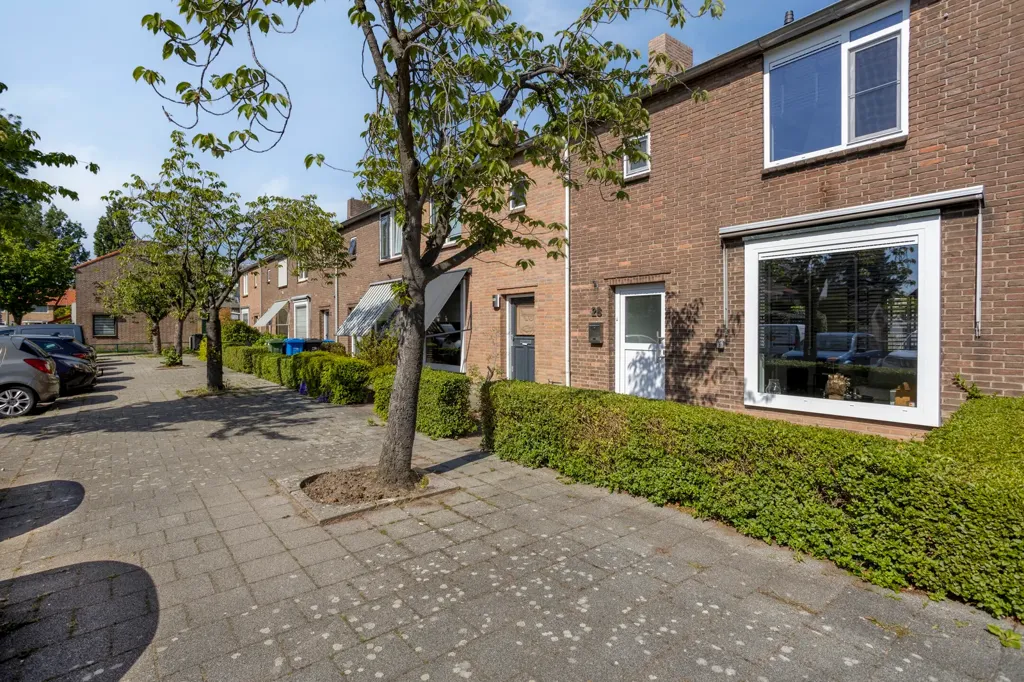 Exterior - Modernised House with Garden in Pernis, Rotterdam