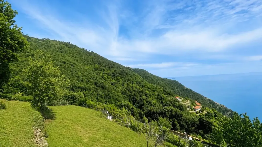 Rustic Cottage with Sea View in Fossola