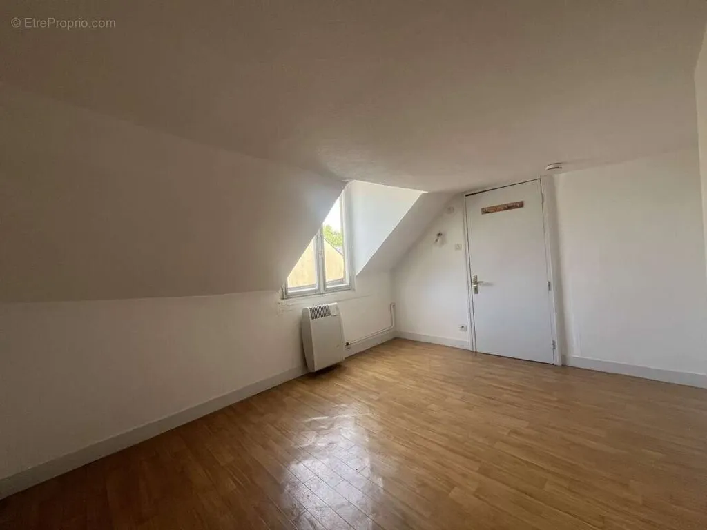 Pièces - Appartement Lumineux avec Vue sur la Loire à Orléans