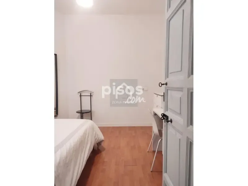Chambres - Apartment with Balconies to Plaza de Chueca, Madrid