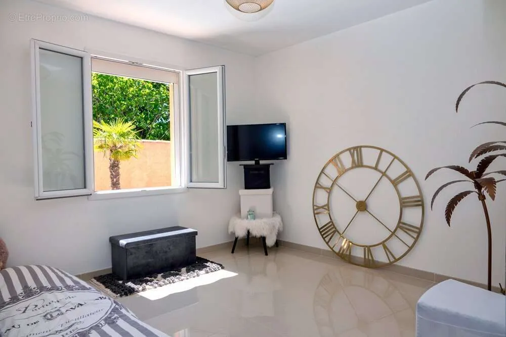 Chambres - Maison avec Piscine et Studio Indépendant