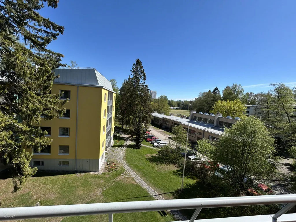 Balcony - Renovated Apartment with Balcony in Tapiola