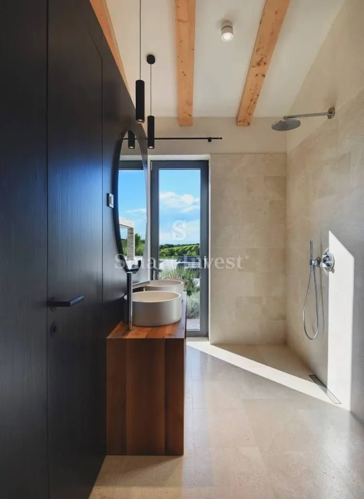 Vannitoad - Modern Villa with Sea View in Brtonigla