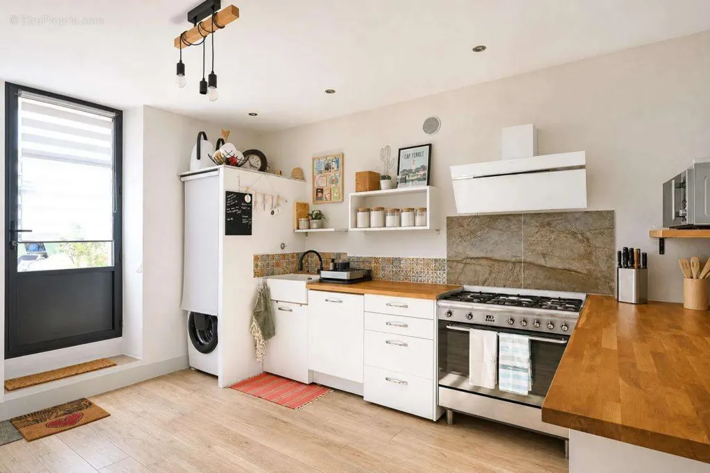 Kitchen - Renovated Manor with Pool in Moussac