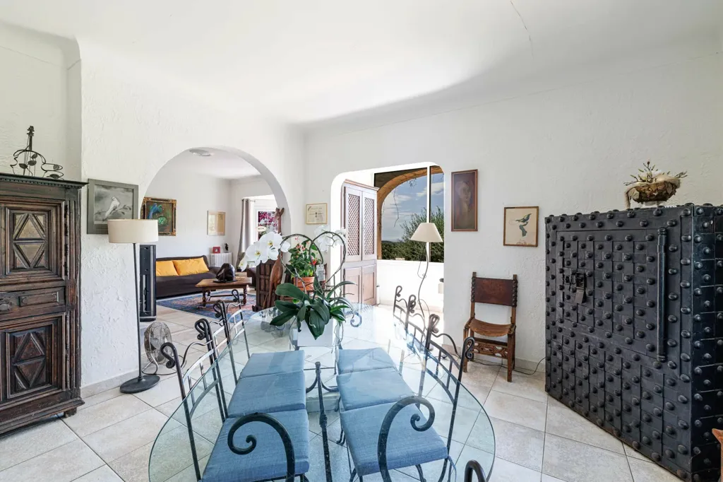 Söögituba - Charming 1920s Villa with Pool in Vence