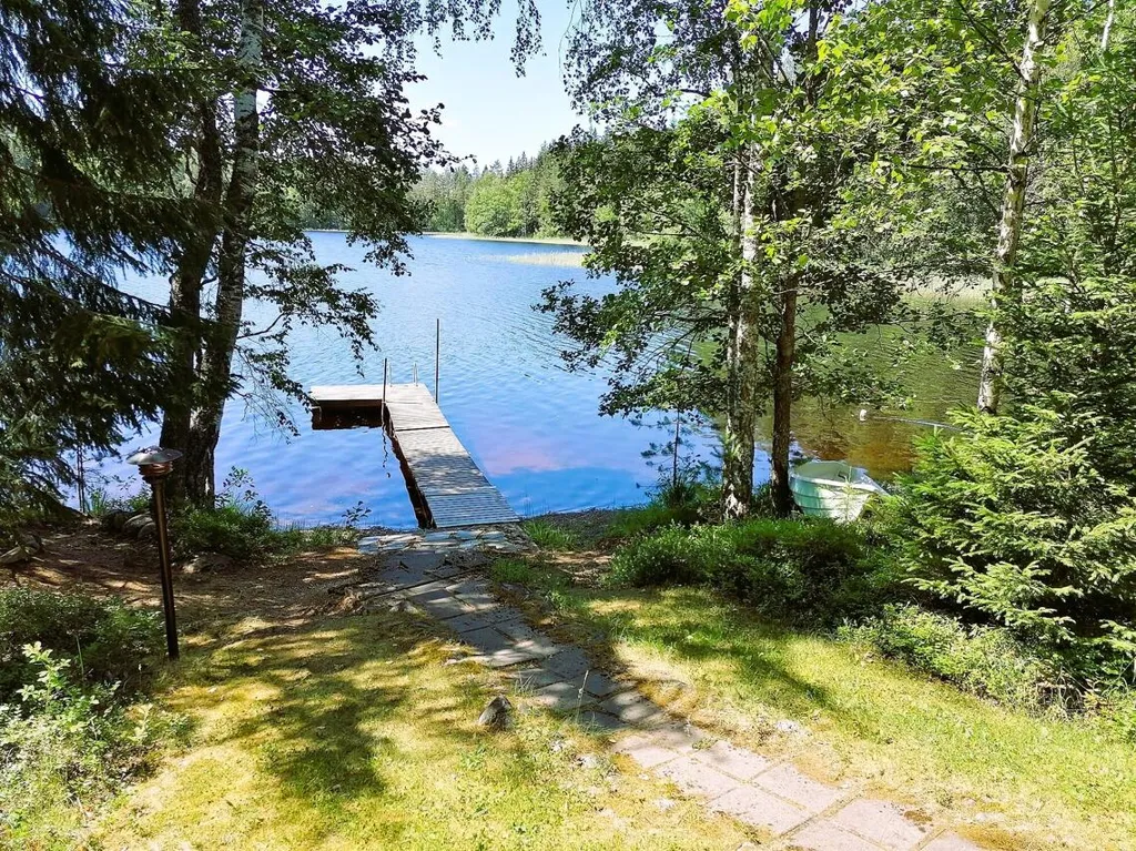 Aed - Cottage with Private Lakefront in Suurijärvi