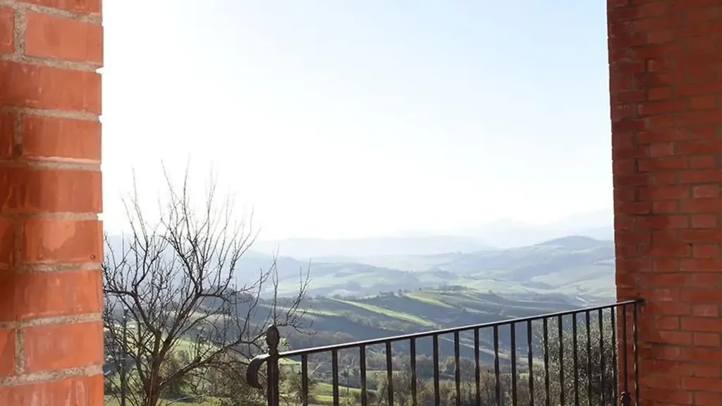Balcon - Bifurcated Villa with Panoramic View in Casole d'Elsa