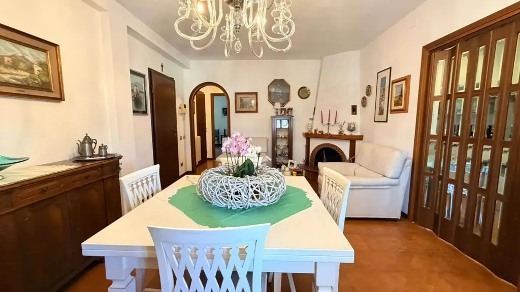 Söögituba - Apartment with Terrace in Calcinaia