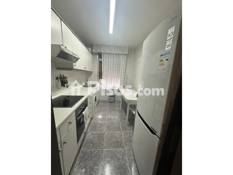 Köök - Spacious Student Flat with Metro Access in San Ignacio