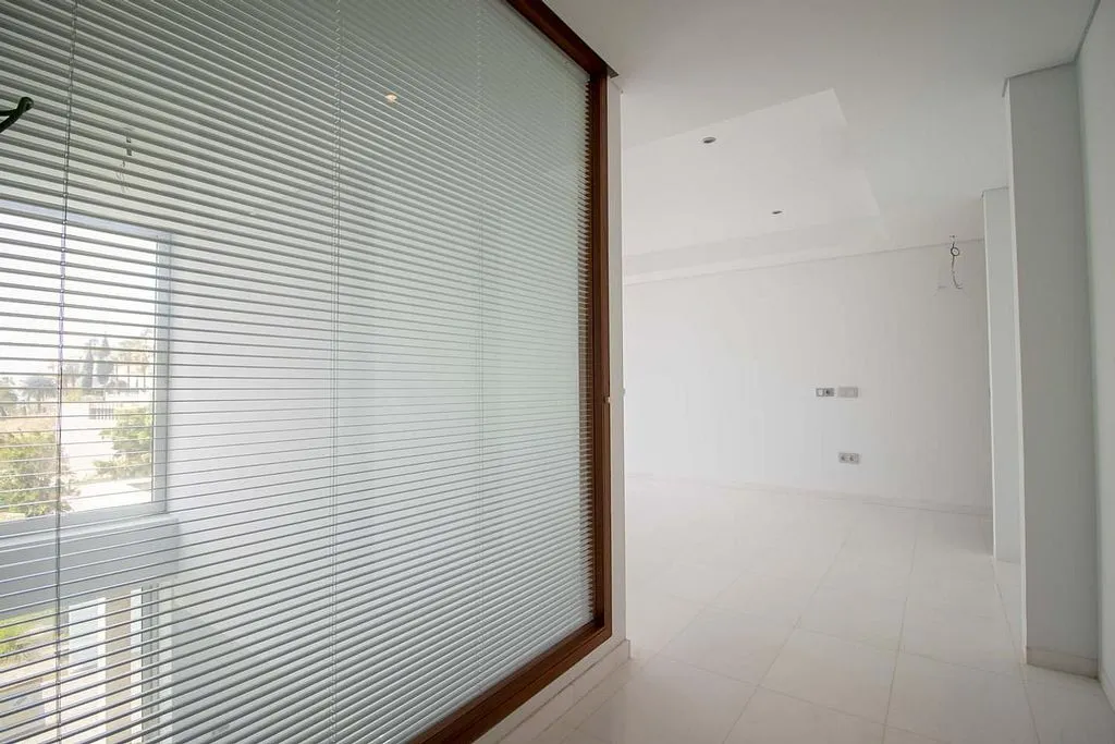 Pièces - Contemporary Townhouse with Pool in Ifara