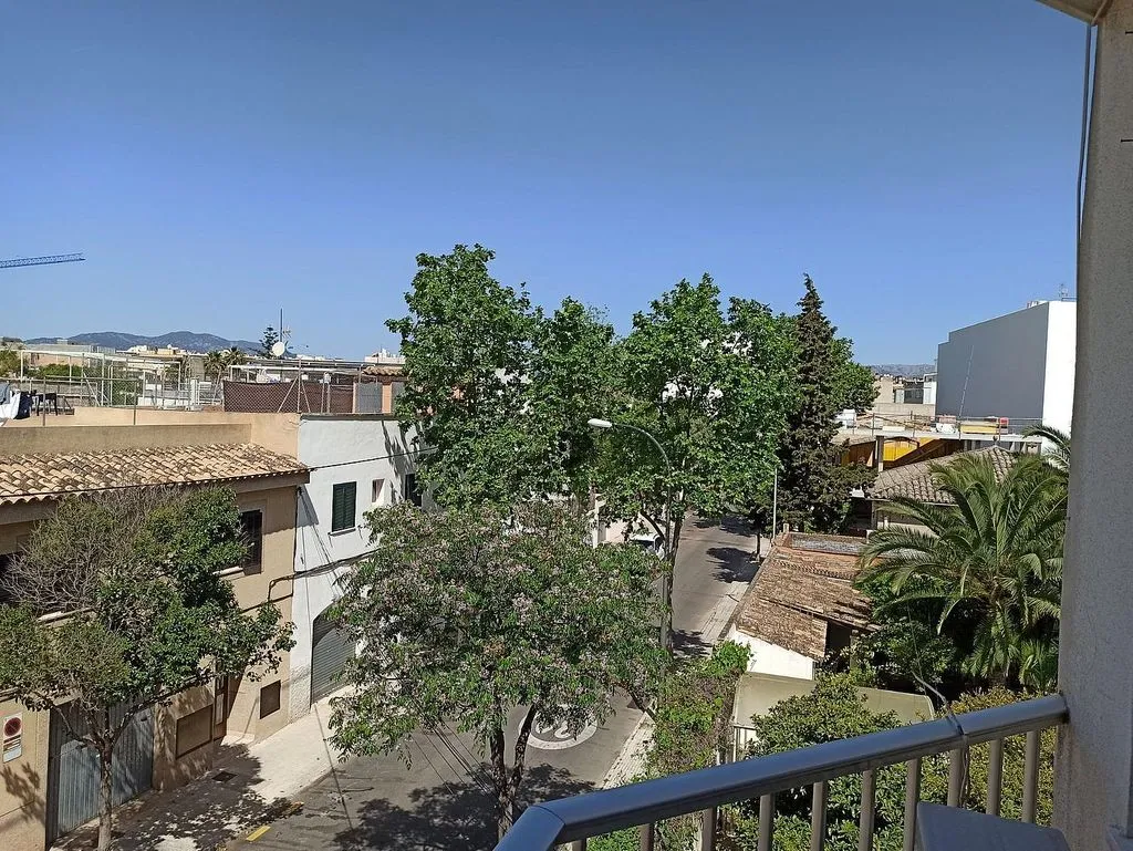 Rõdu - 3-Bed Apartment with Balcony in Son Cladera