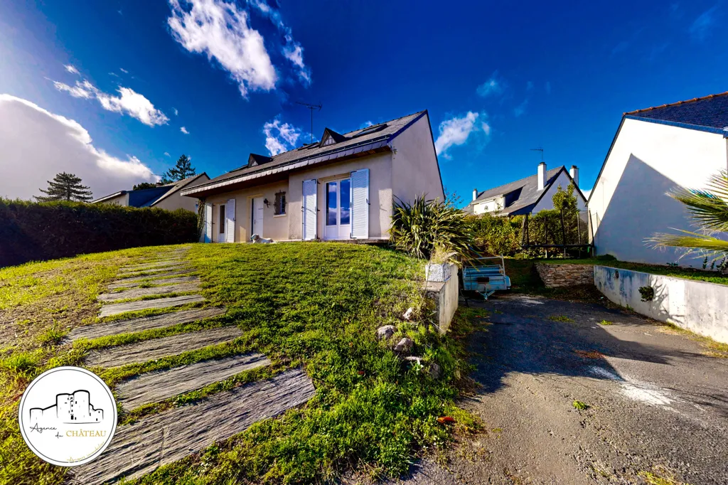 Extérieur - Maison Rénovée avec Piscine à Avrillé Centre-Ville