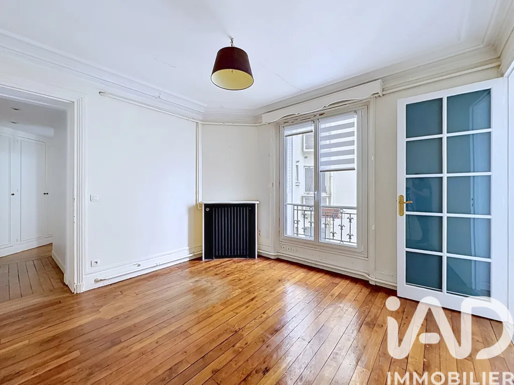Stanze - Haussmannian Flat with Canal View in Paris 19