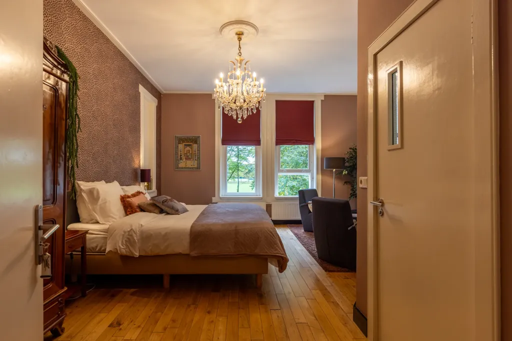 Chambres - Historic Villa with Garden in Almen