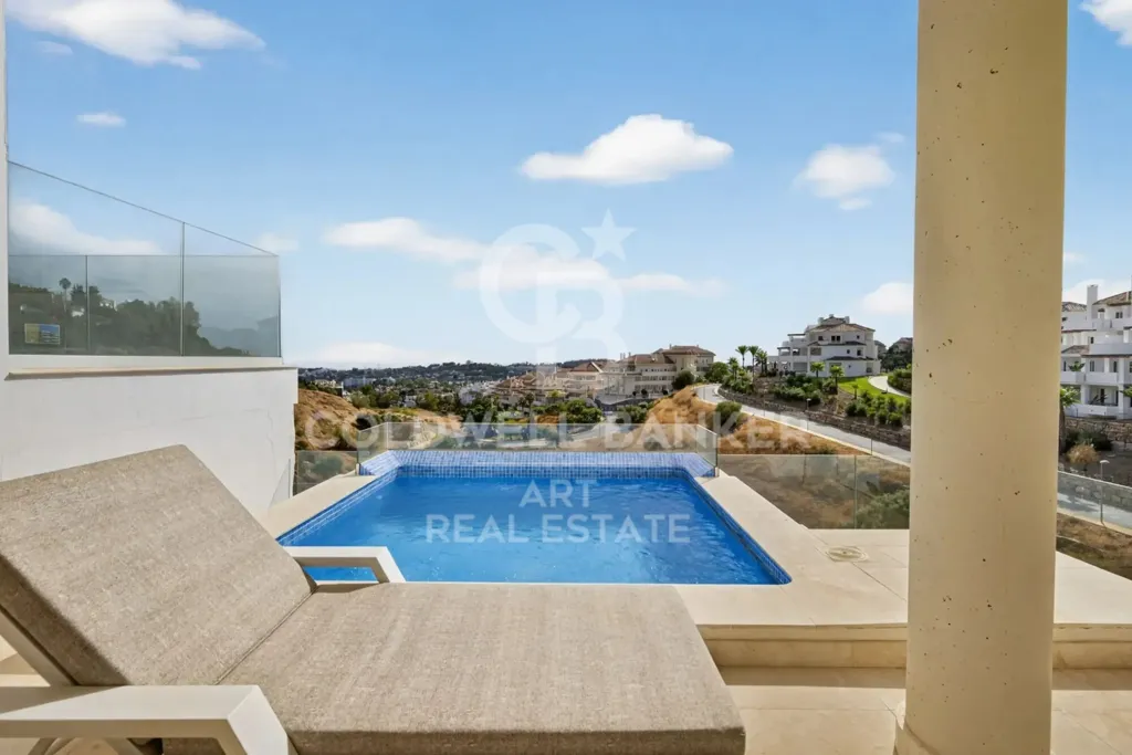 Piscine - Luxury Flat with Pool in Nueva Andalucía