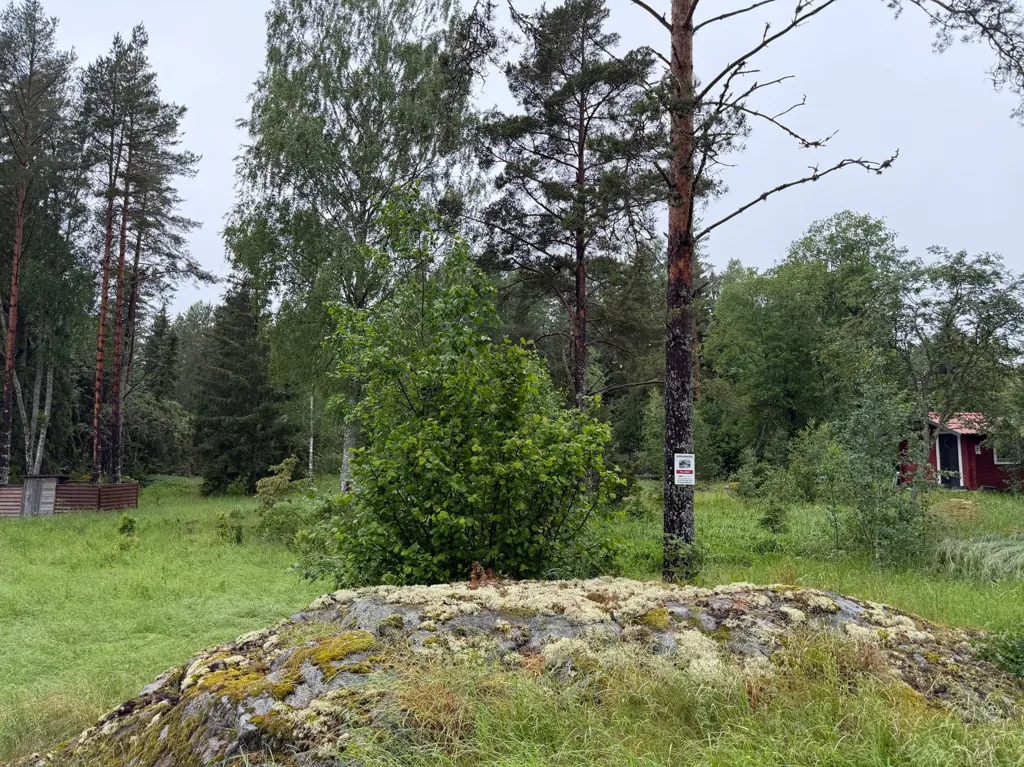Plot for House with Cabin in Hensvik