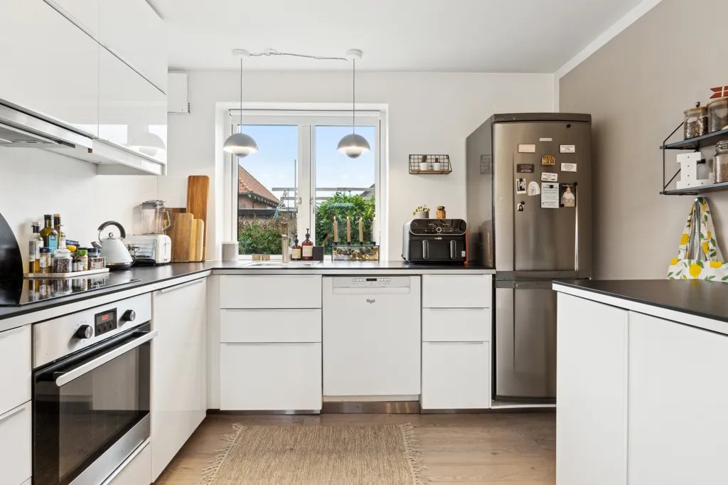 Köök - Modern Flat with Central Herning Location