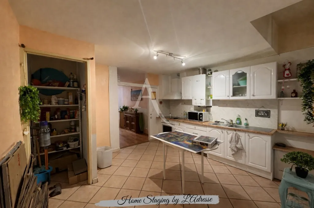 Köök - 2-Bedroom Apartment with City Centre Location in Gaillac